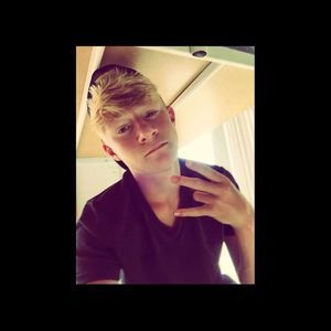 Meet your Posher, Wayne